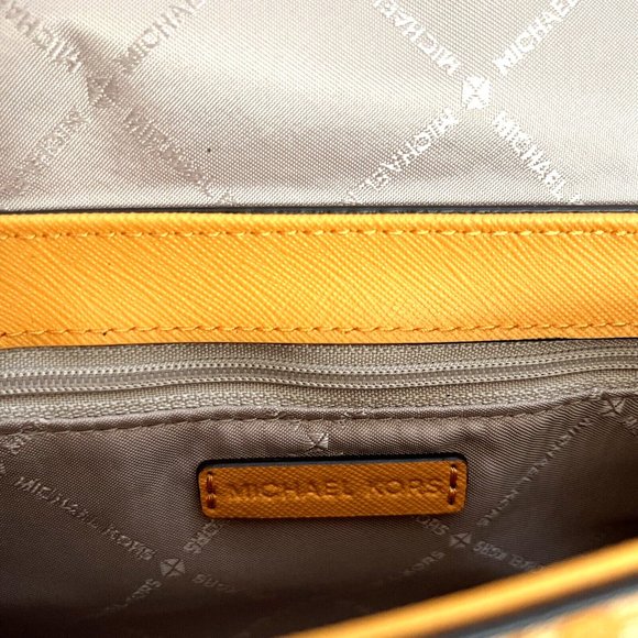 NWT $400 MICHAEL KORS Jet Set Medium Logo Convertible Crossbody Bag Signature - Picture 10 of 11